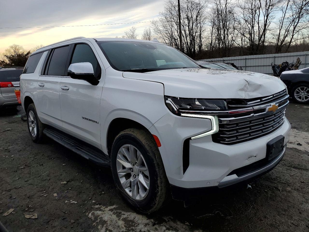 2023 CHEVROLET Suburban
