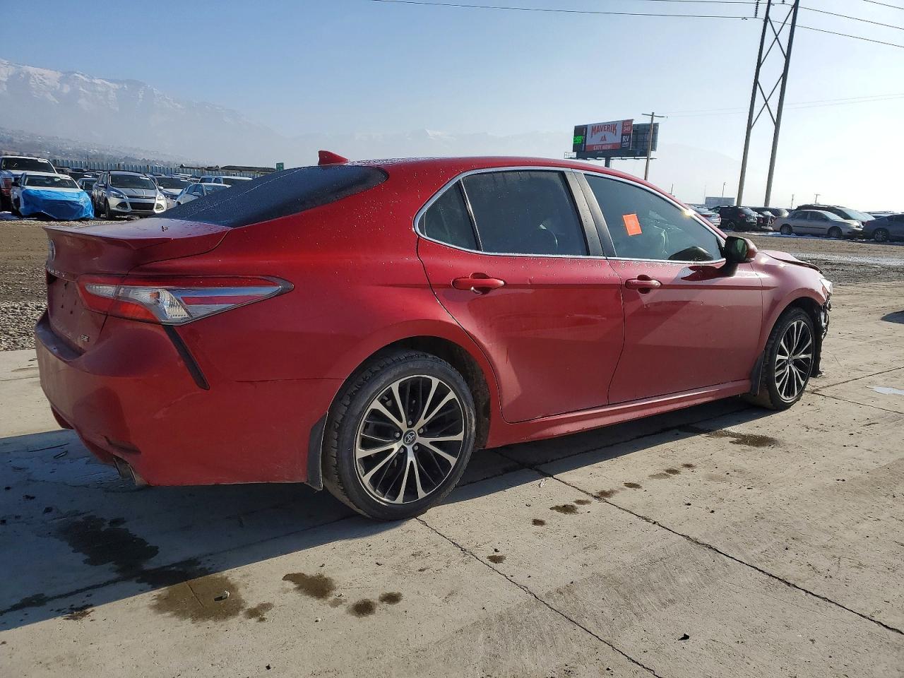 2019 TOYOTA CAMRY