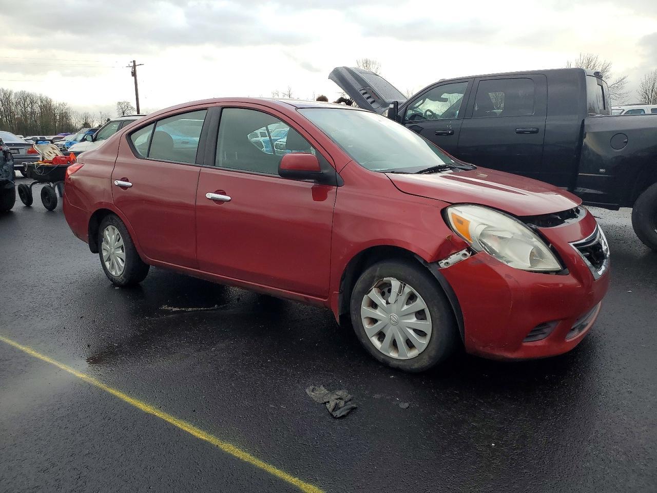 2012 NISSAN VERSA