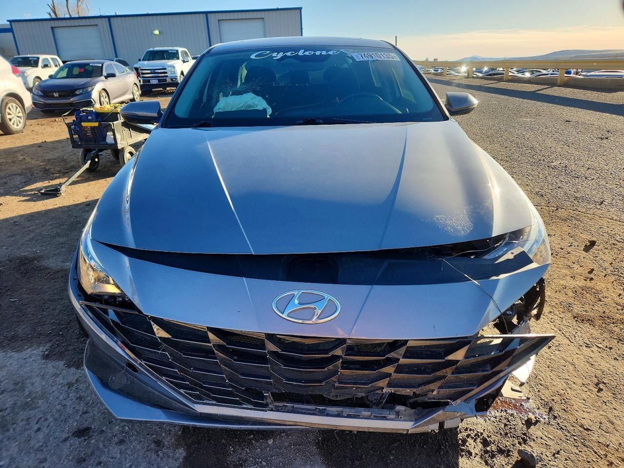 2022 HYUNDAI ELANTRA