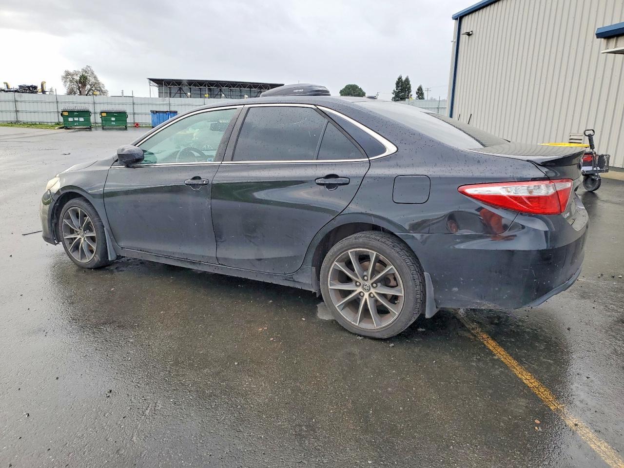 2016 TOYOTA CAMRY