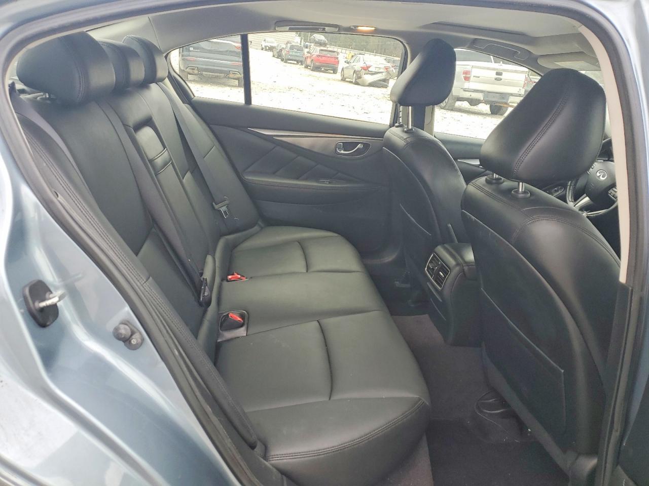 2016 INFINITI Q50