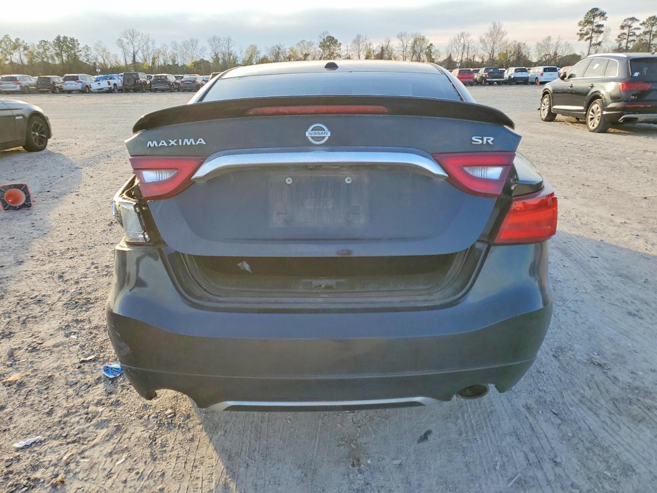 2017 NISSAN Maxima