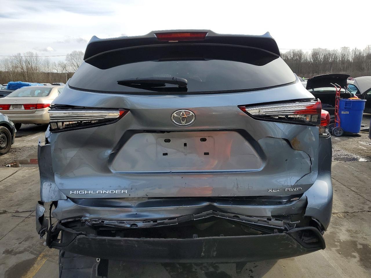 2022 TOYOTA HIGHLANDER