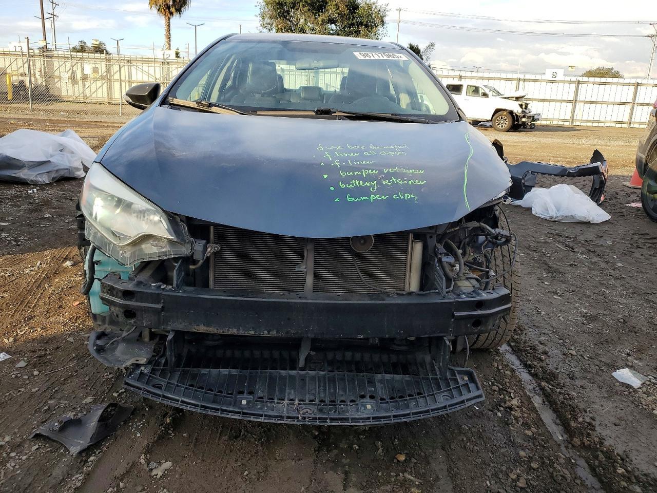 2016 TOYOTA COROLLA