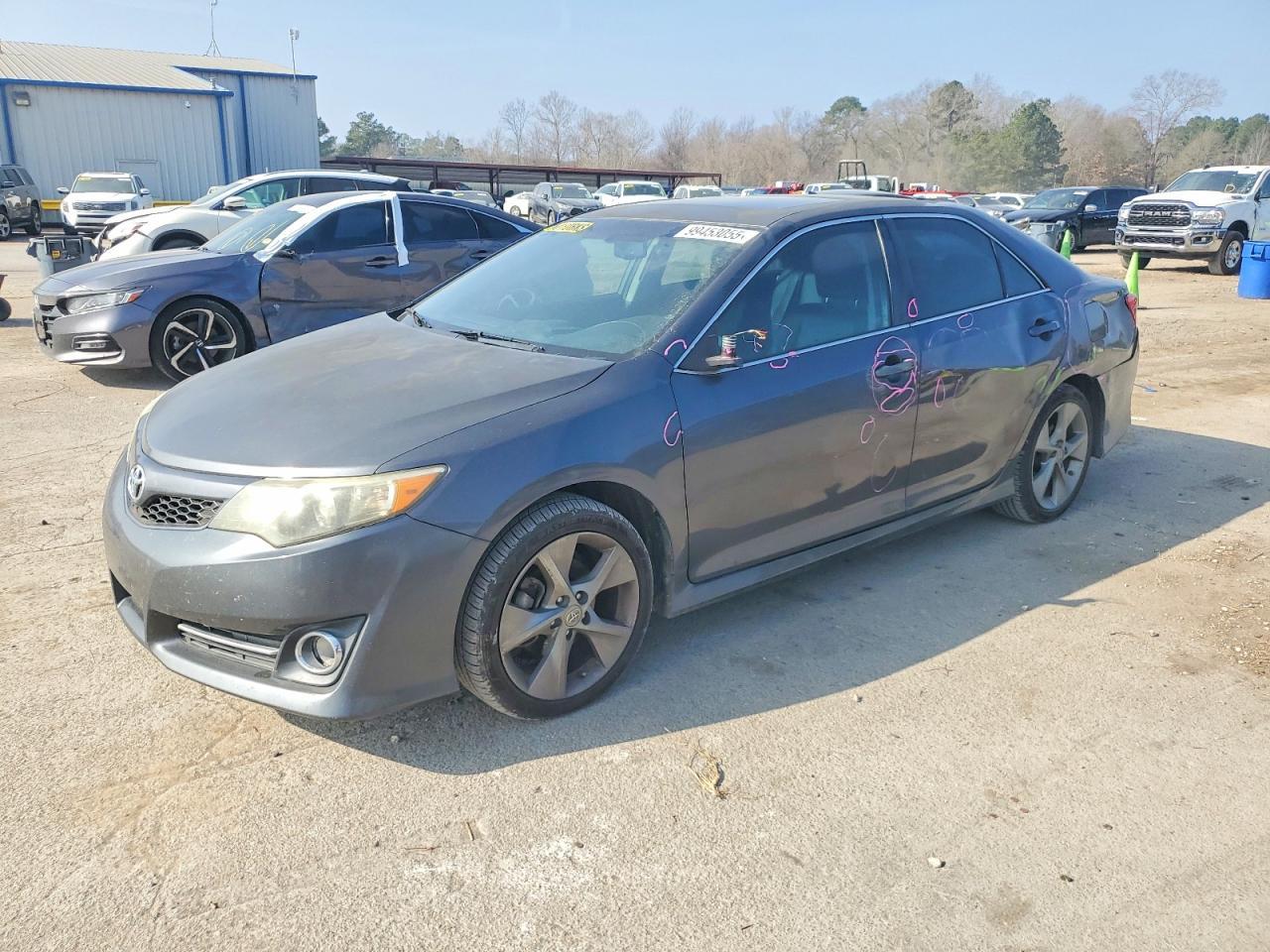 2012 TOYOTA CAMRY