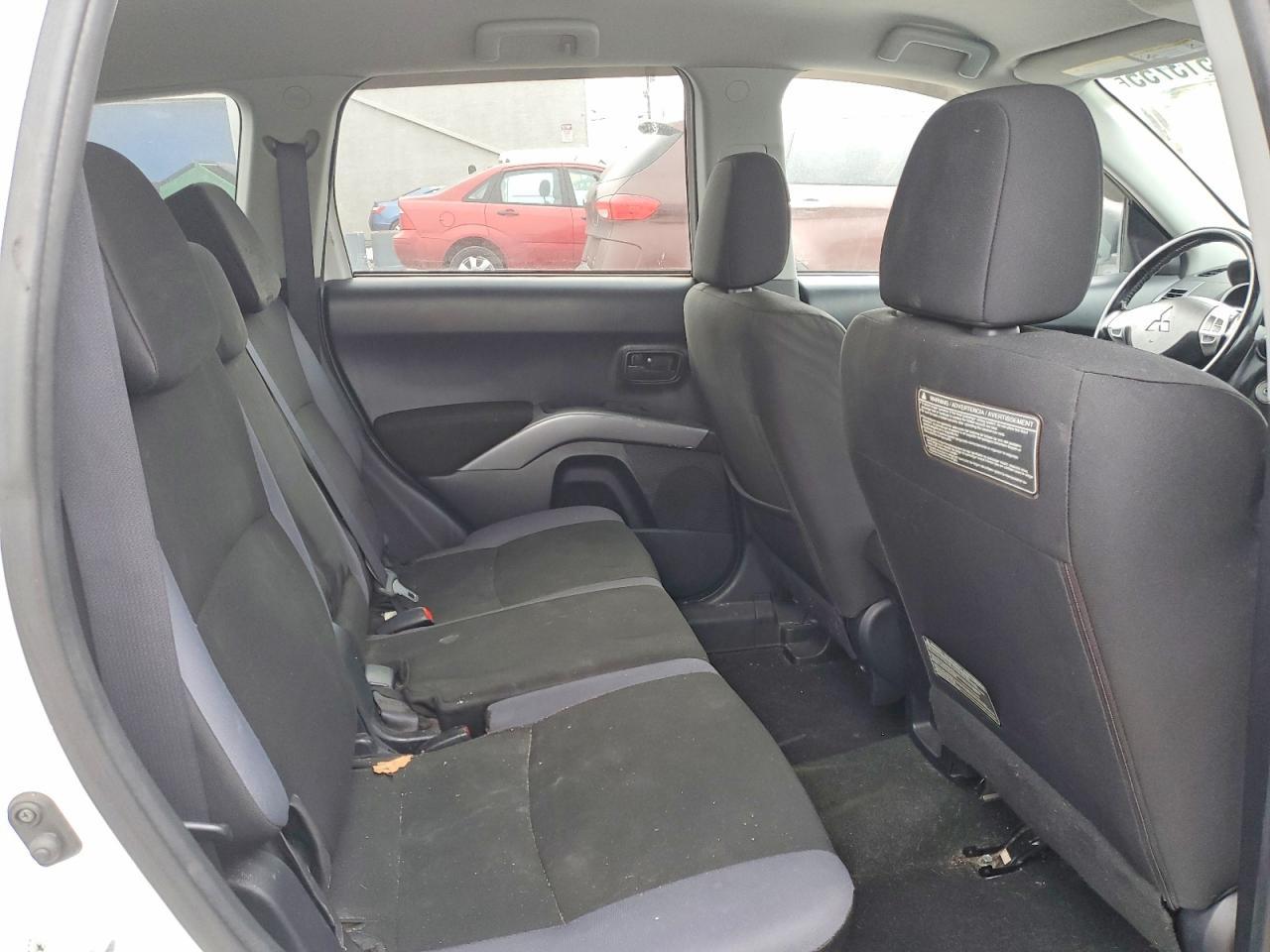 2008 MITSUBISHI outlander