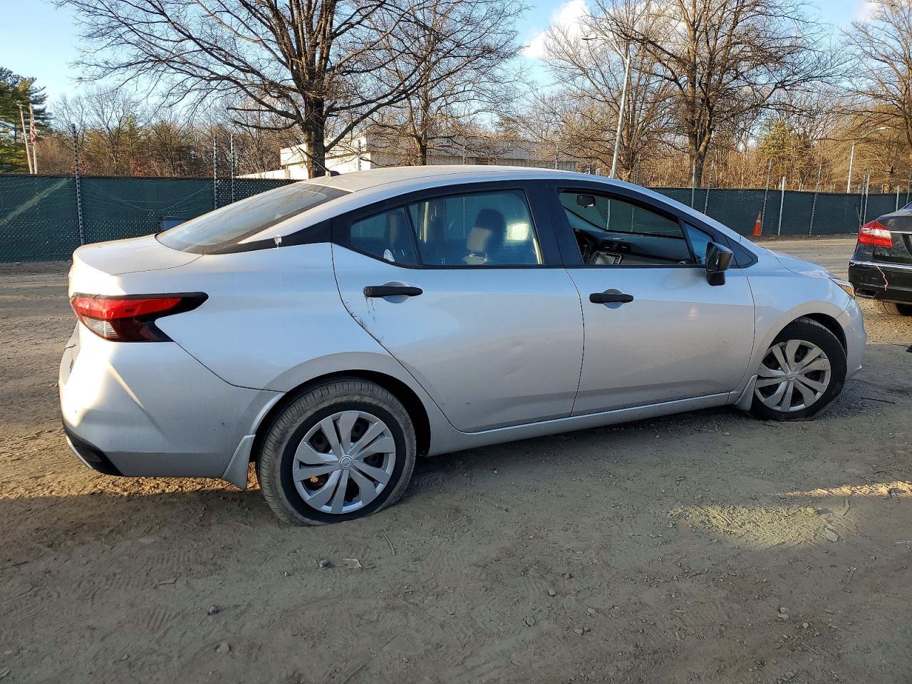 2020 NISSAN VERSA