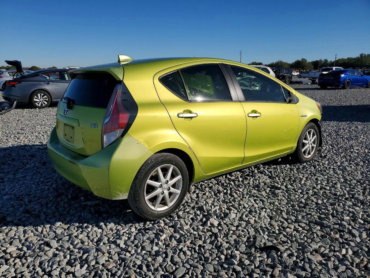 2015 TOYOTA Prius c