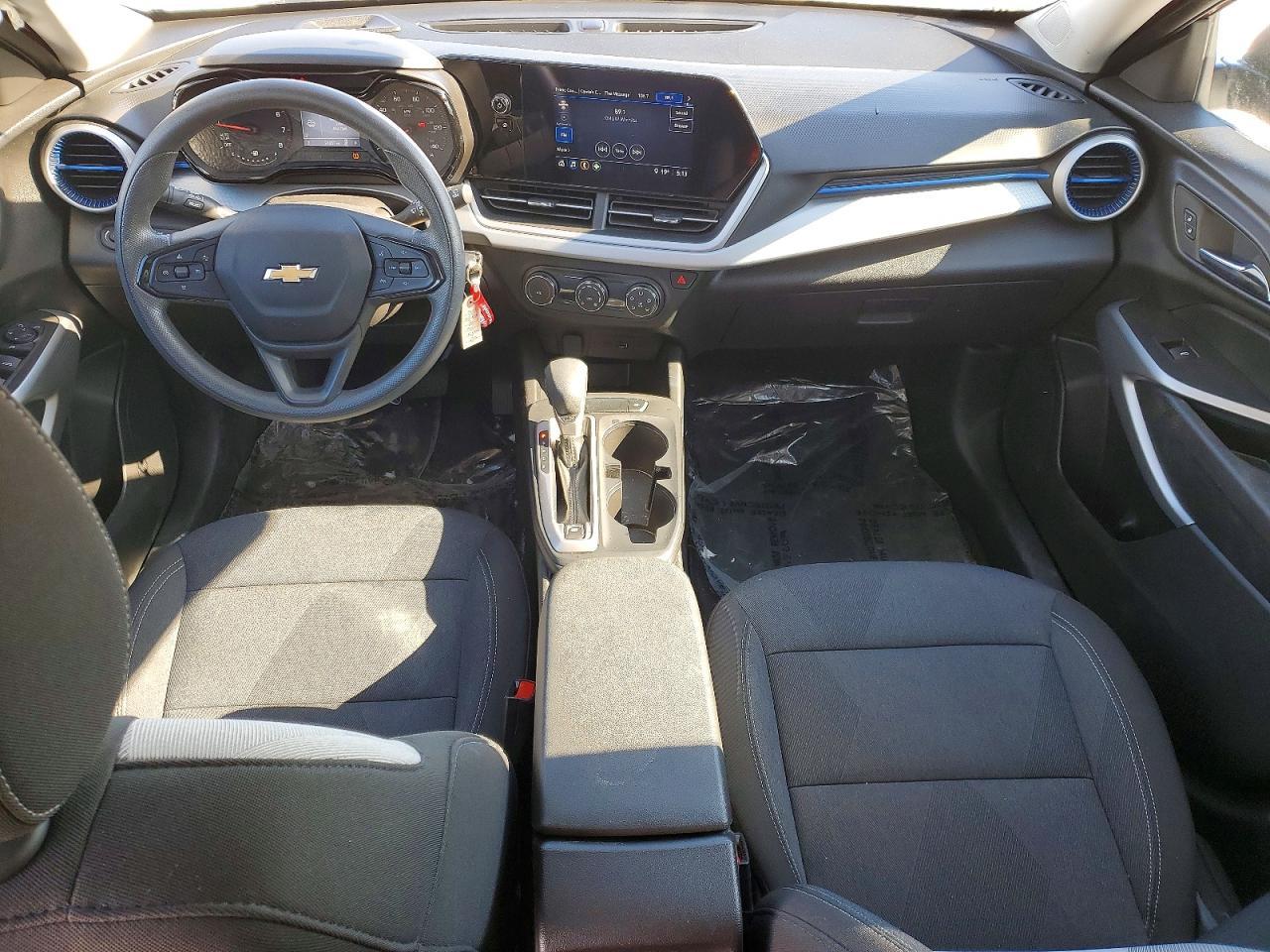 2025 CHEVROLET TRAX