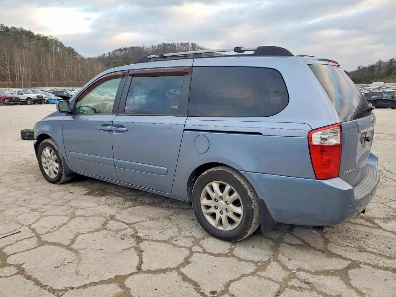 2008 KIA SEDONA