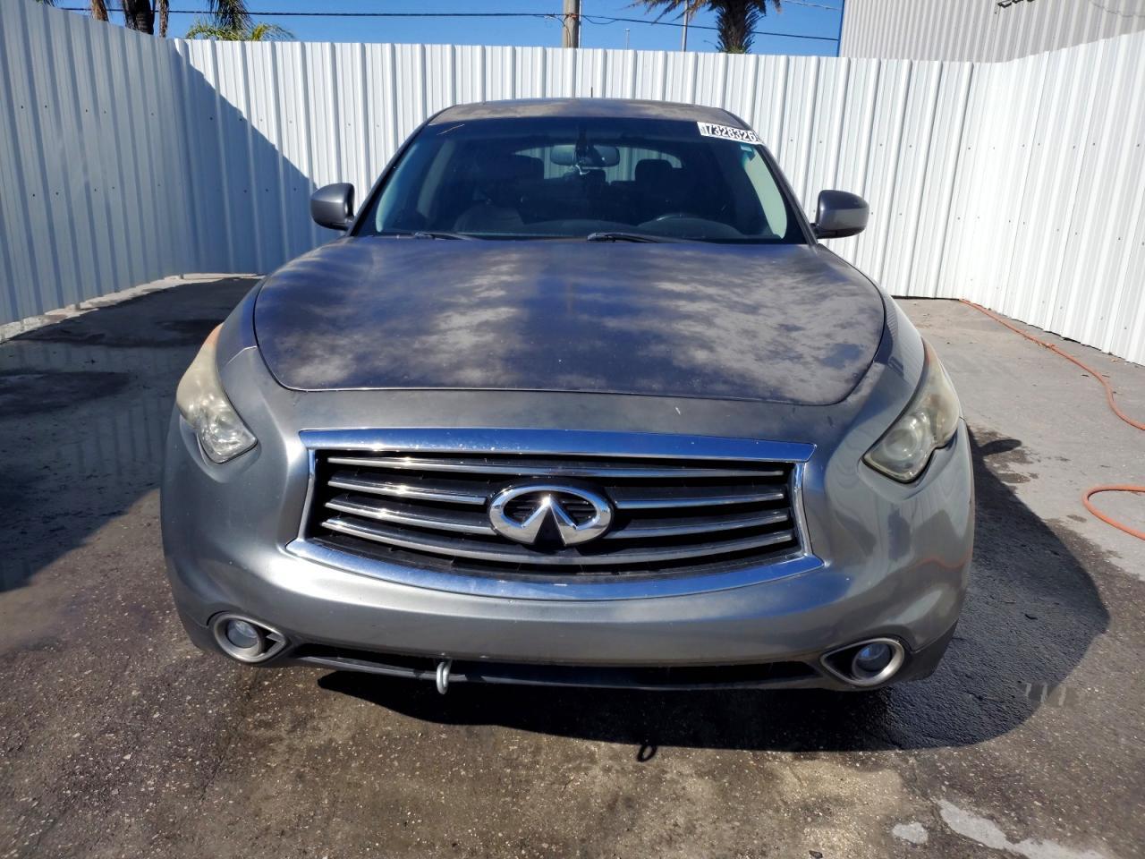 2013 INFINITI FX37