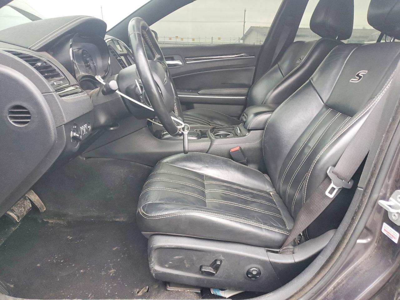 2019 CHRYSLER 300