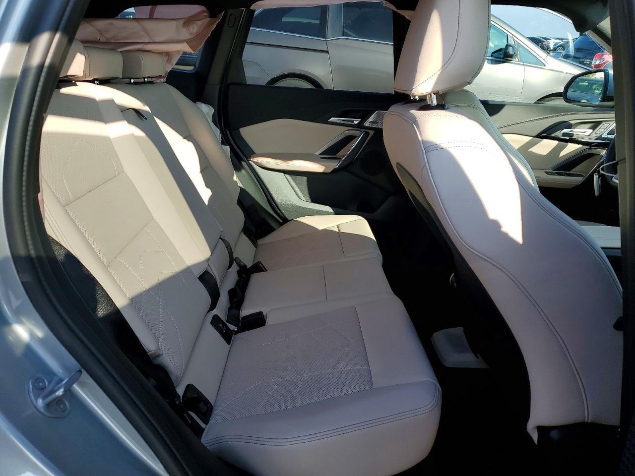 2025 BMW X1