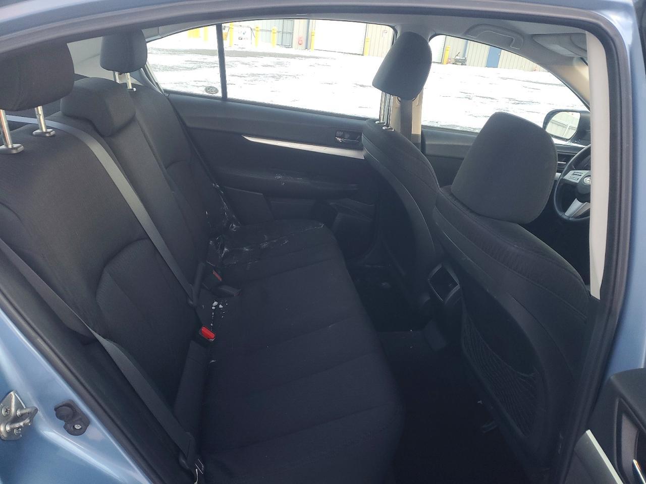 2010 SUBARU Legacy