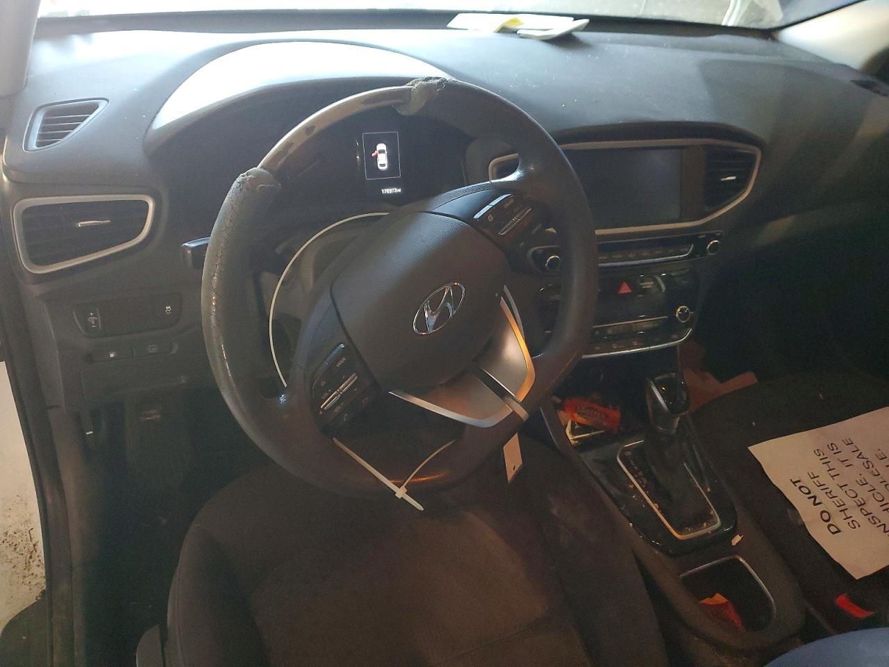2017 HYUNDAI Ioniq