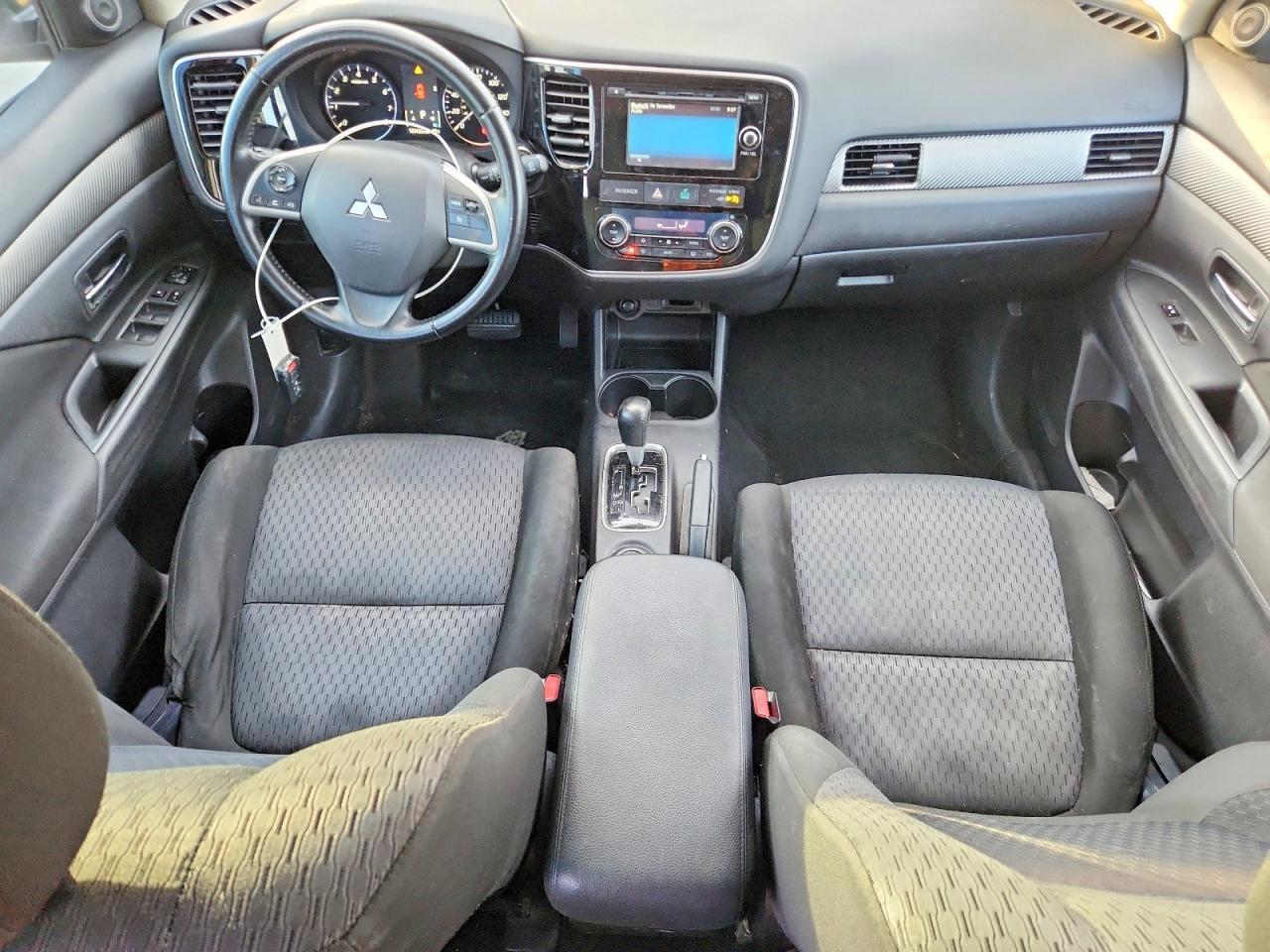 2014 MITSUBISHI outlander