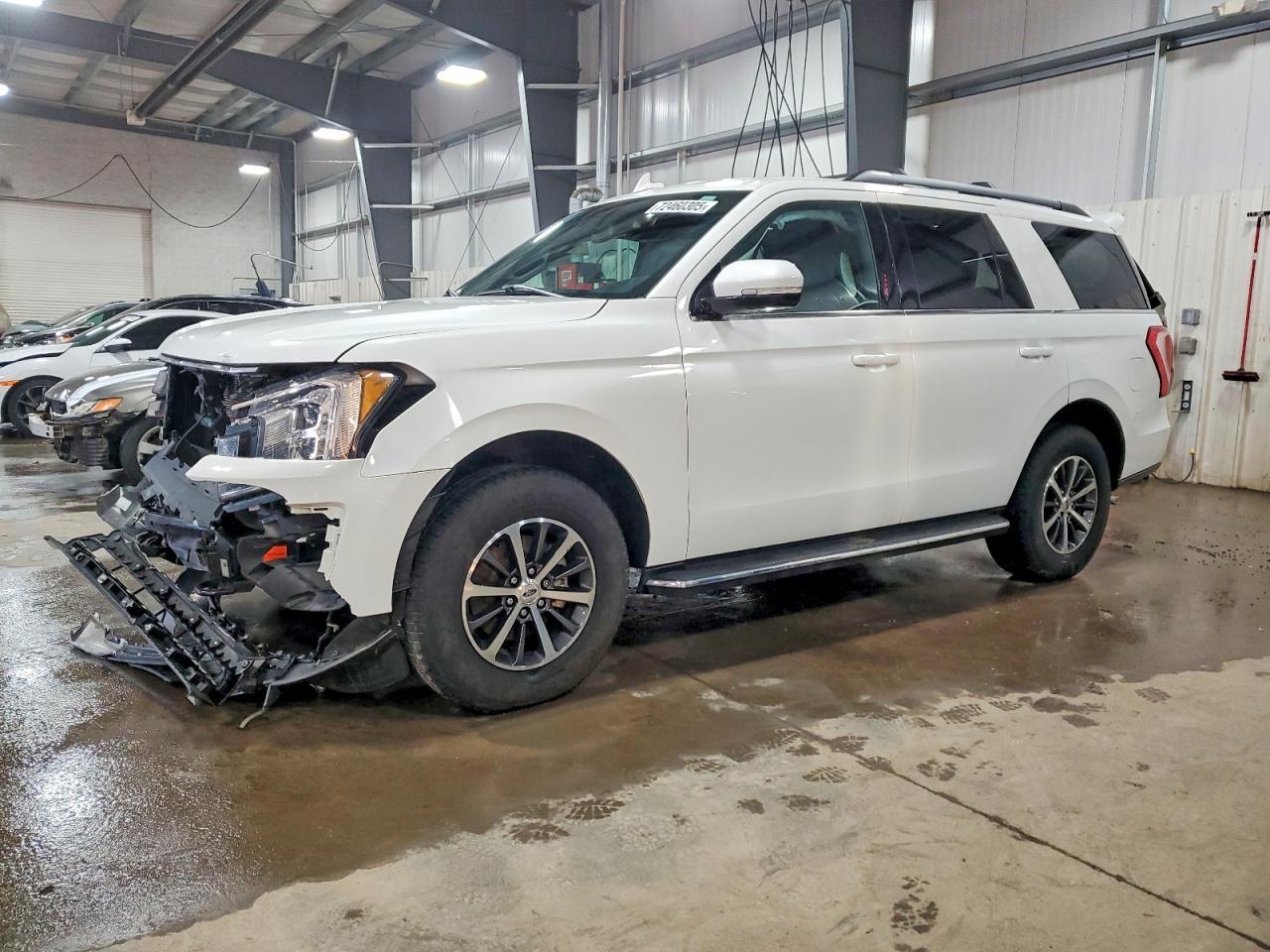2021 FORD Expedition