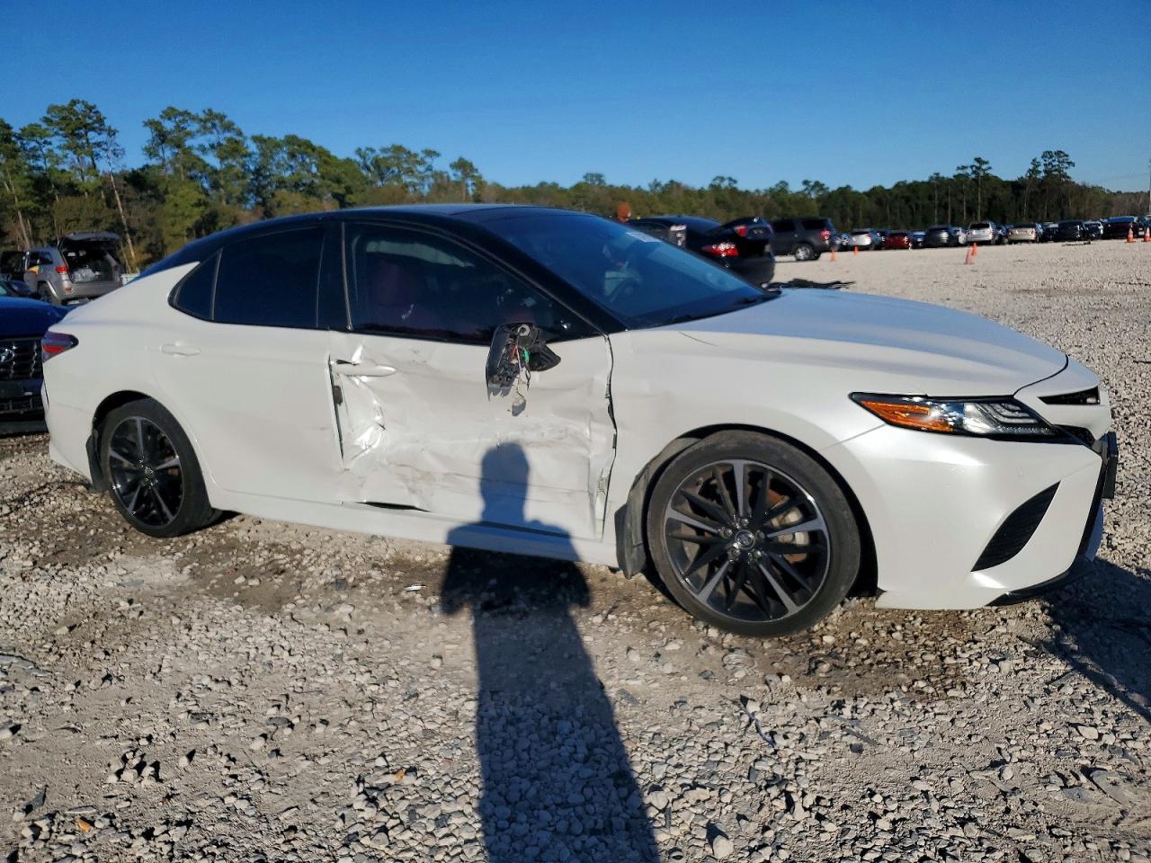 2018 TOYOTA CAMRY