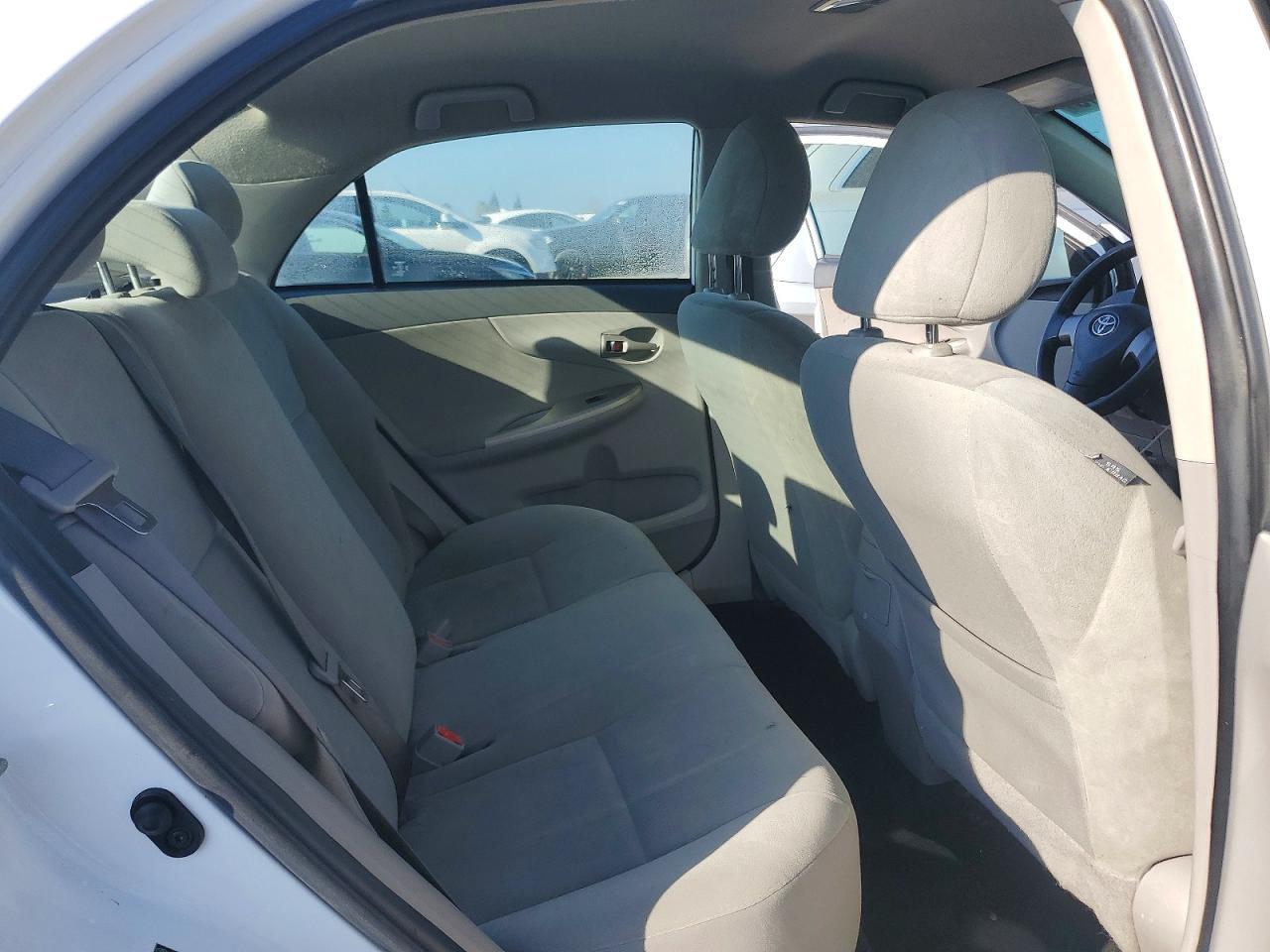 2011 TOYOTA COROLLA