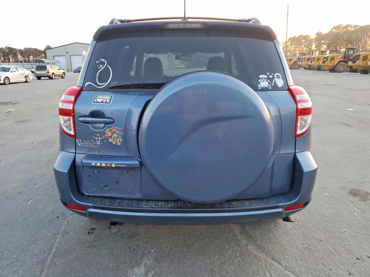 2011 TOYOTA RAV4