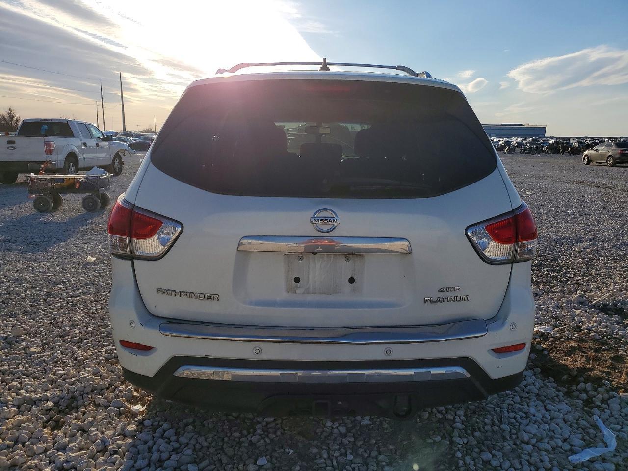 2016 NISSAN PATHFINDER