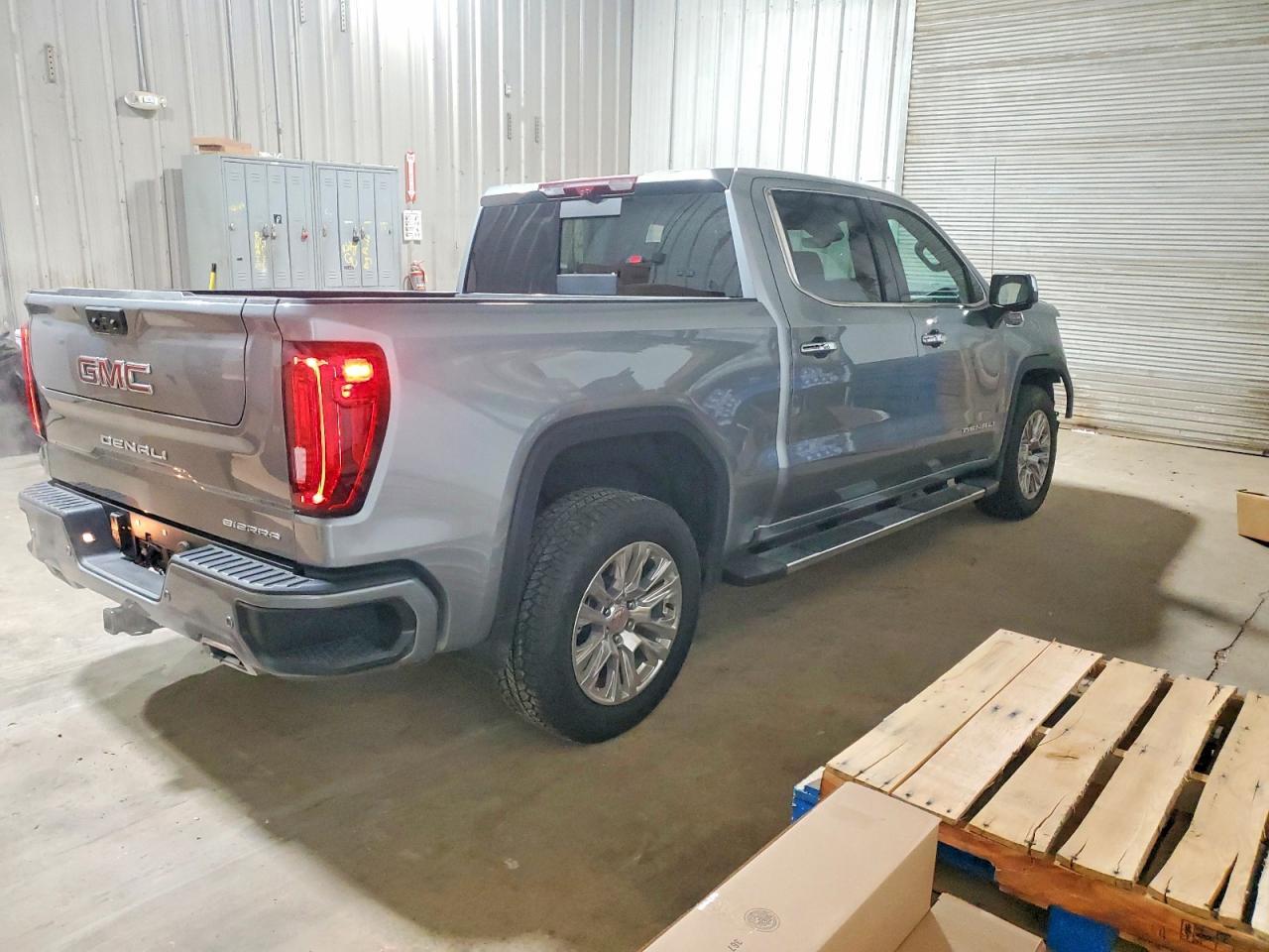 2025 GMC Sierra