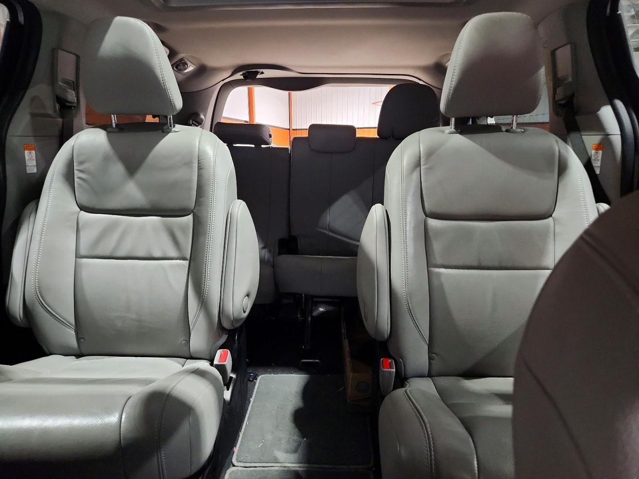 2018 TOYOTA SIENNA