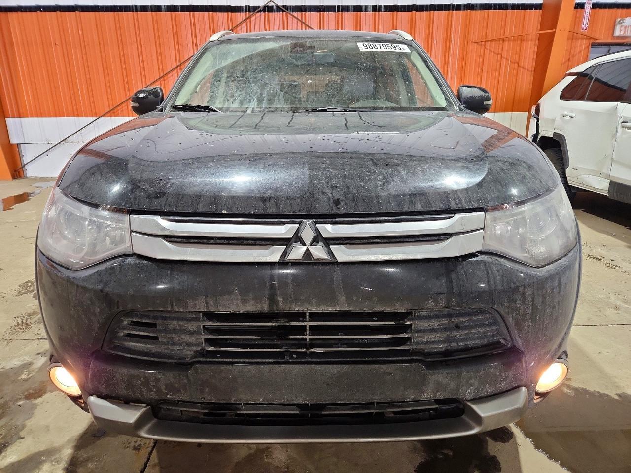 2015 MITSUBISHI outlander