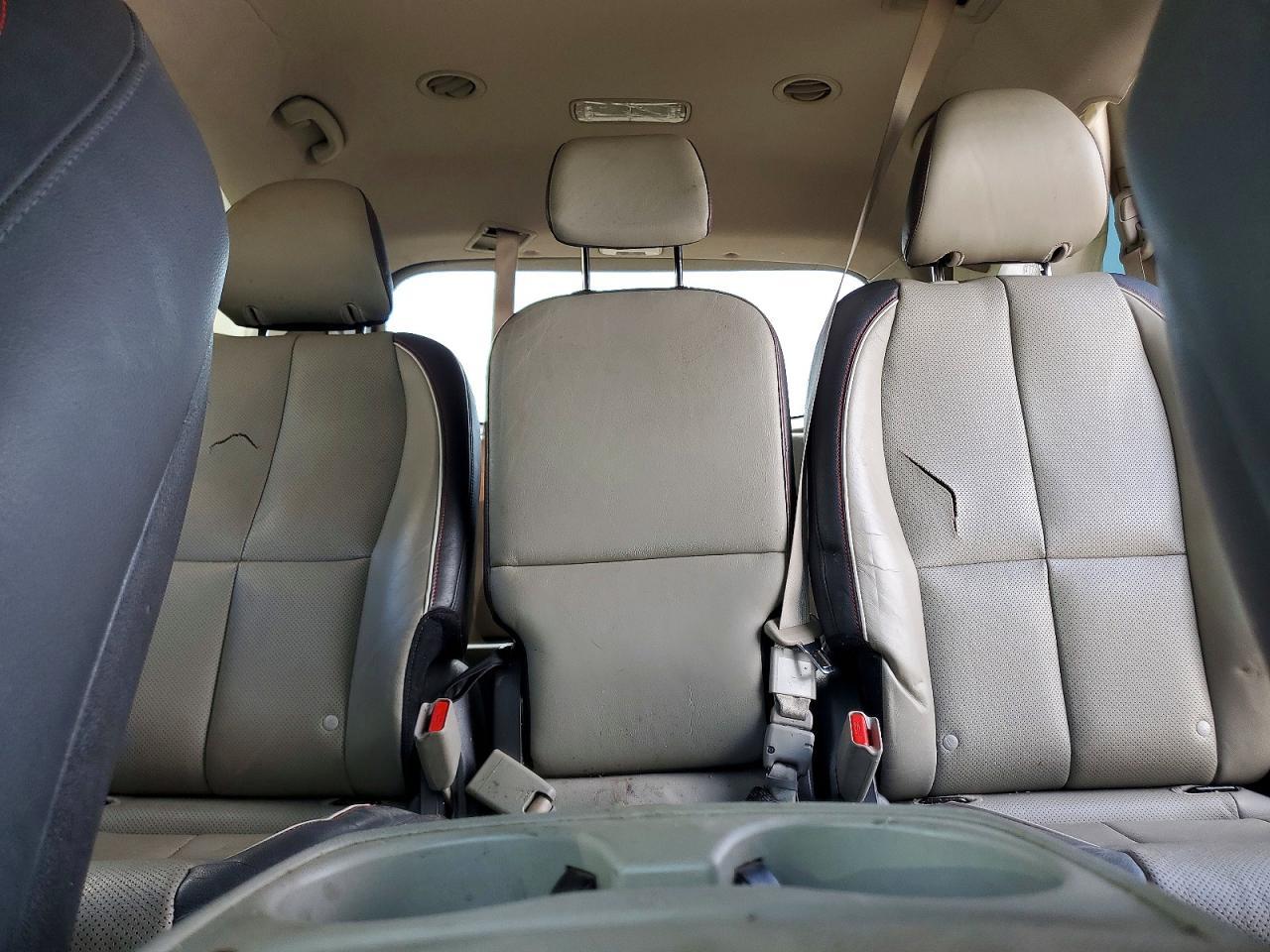 2016 KIA SEDONA