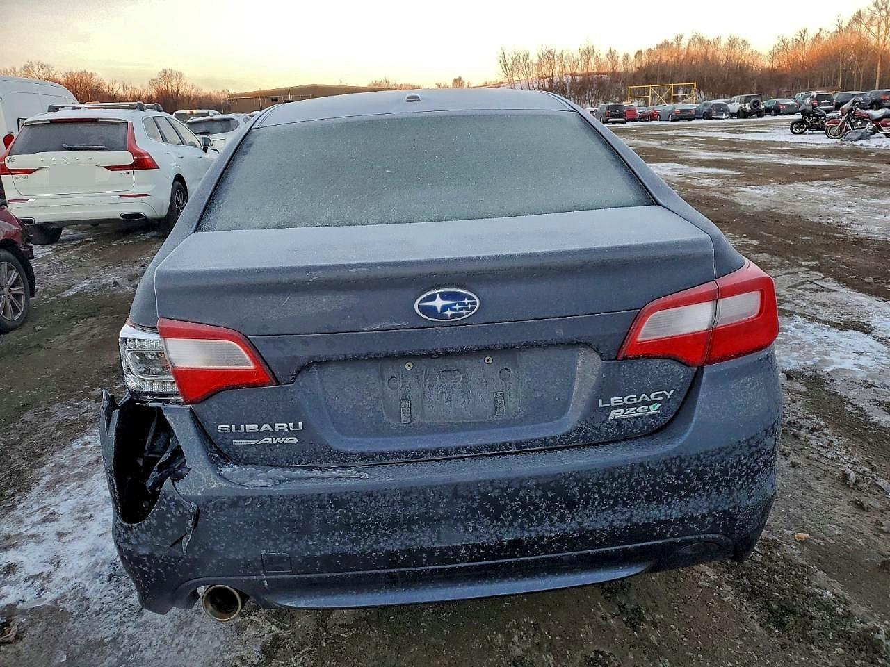 2015 SUBARU Legacy