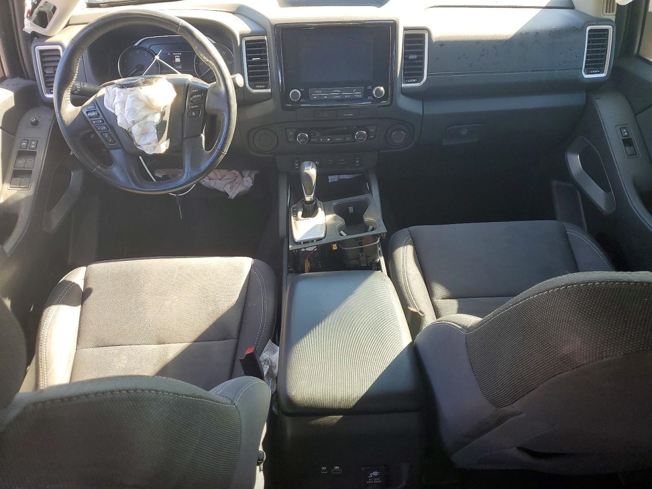 2022 NISSAN Frontier