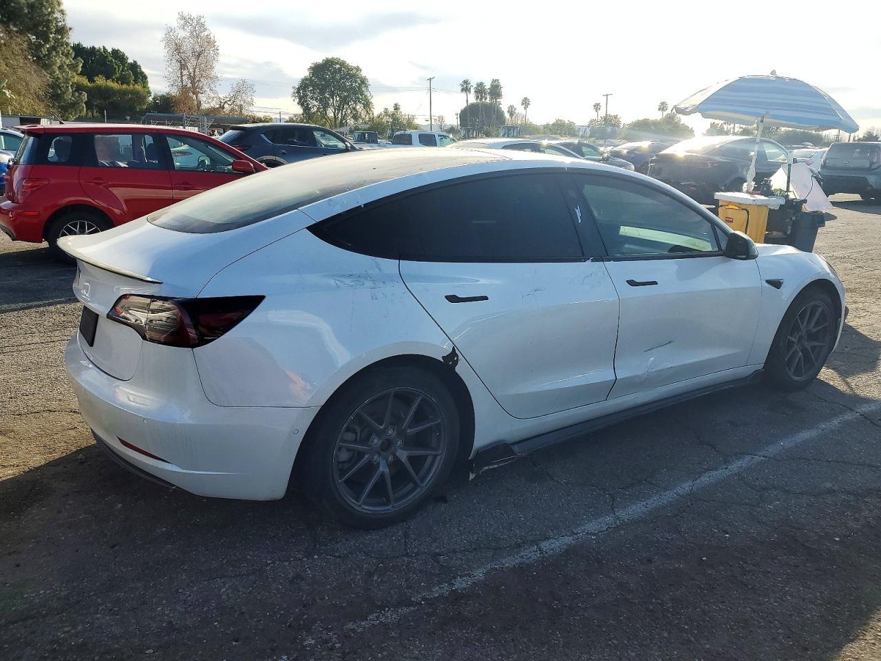 2021 TESLA MODEL 3