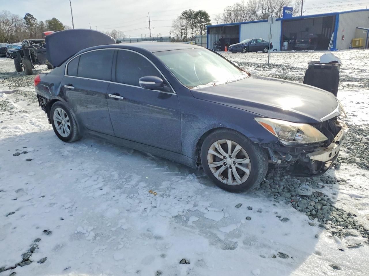 2013 HYUNDAI GENESIS