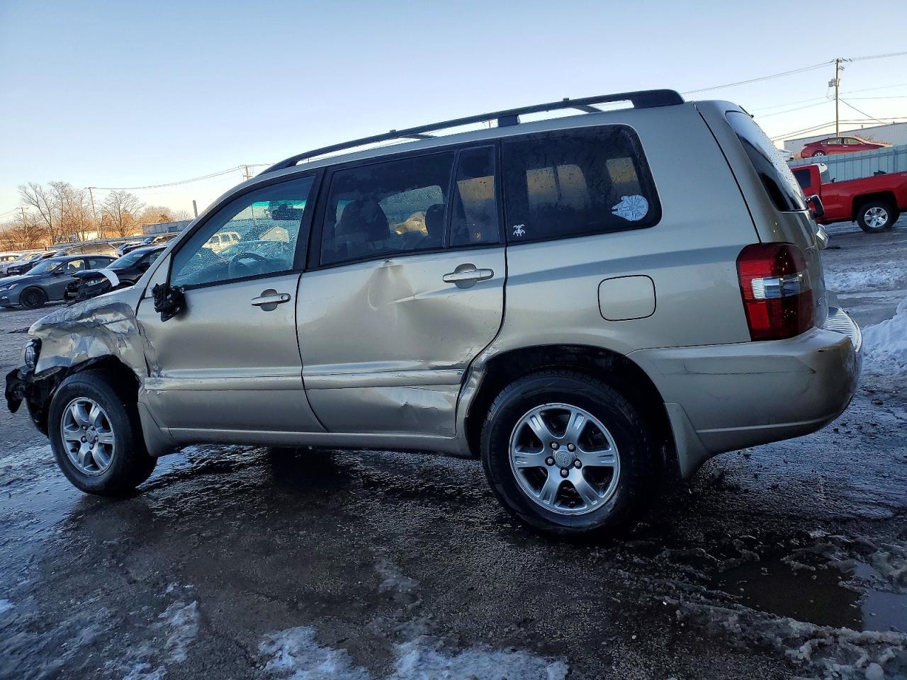 2005 TOYOTA HIGHLANDER