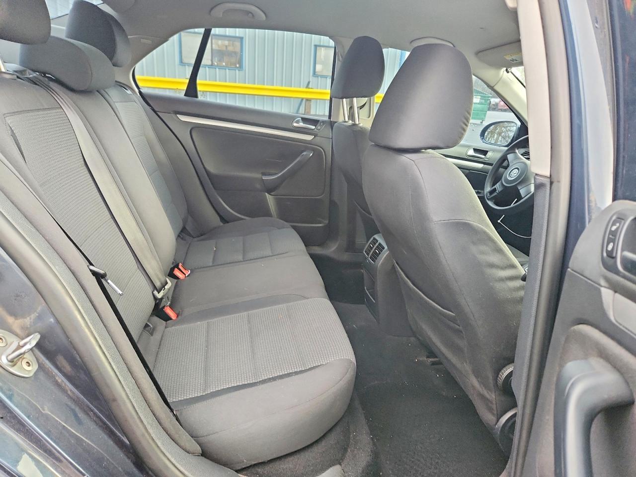 2010 VOLKSWAGEN JETTA