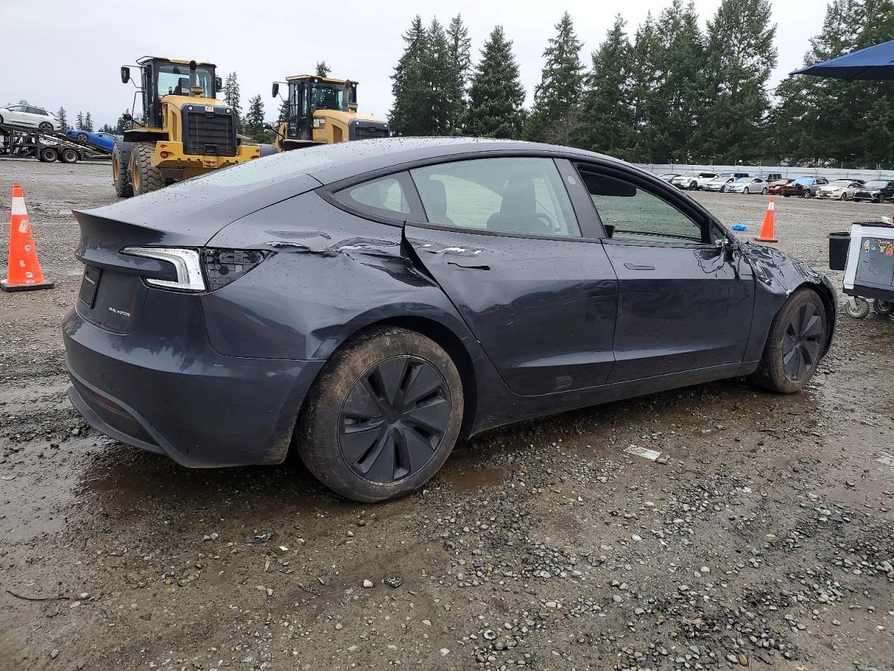 2025 TESLA MODEL 3