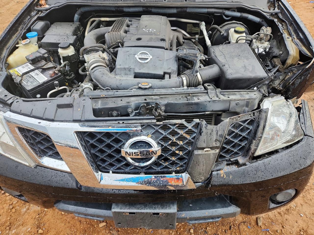 2012 NISSAN Frontier
