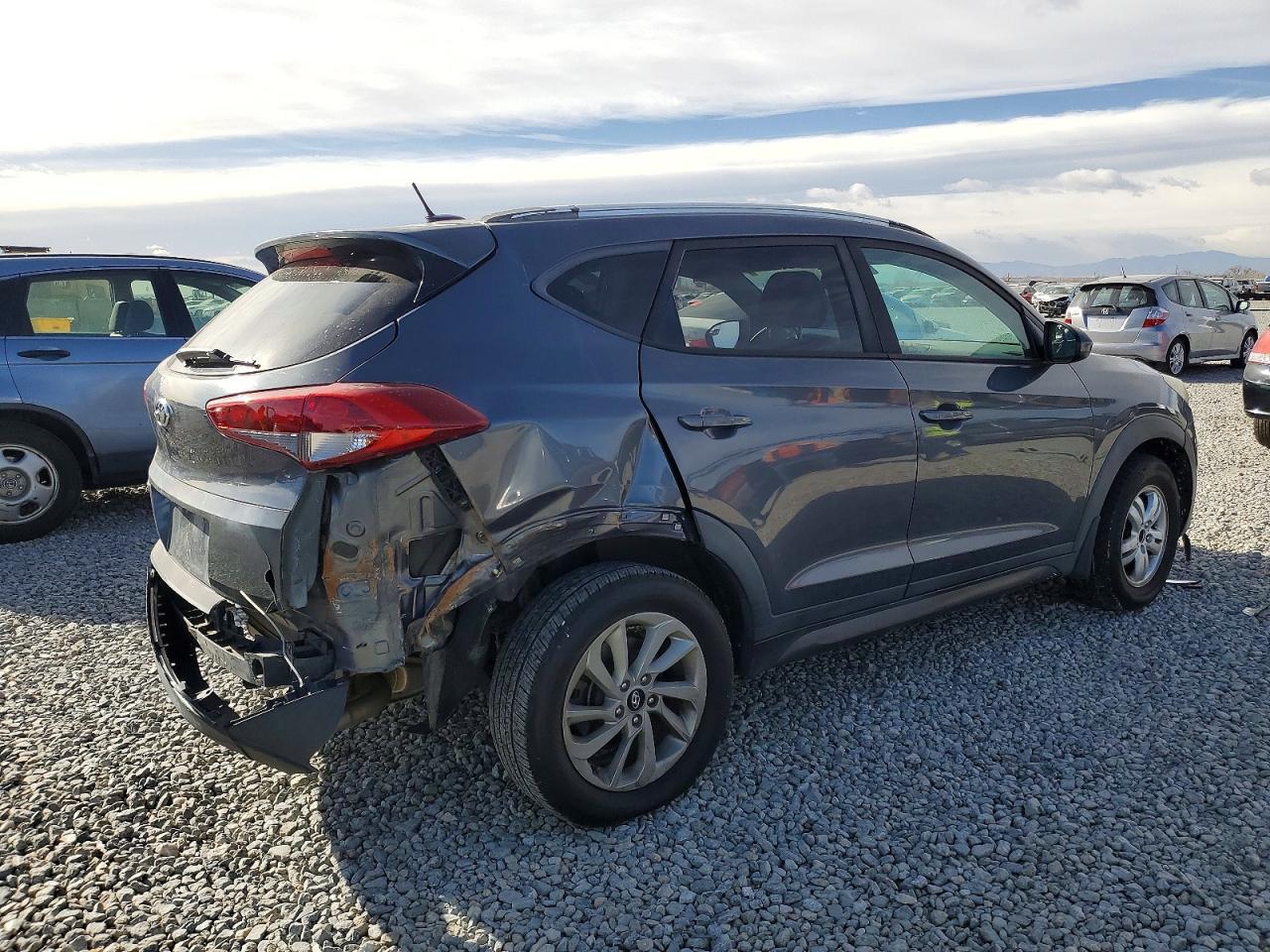 2016 HYUNDAI TUCSON