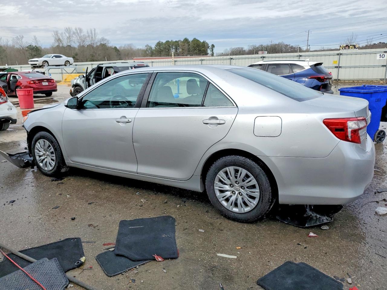 2013 TOYOTA CAMRY