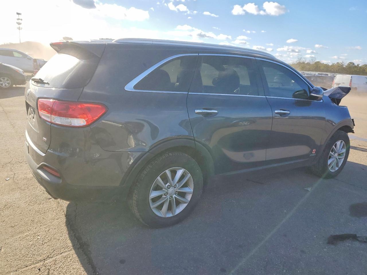 2017 KIA SORENTO