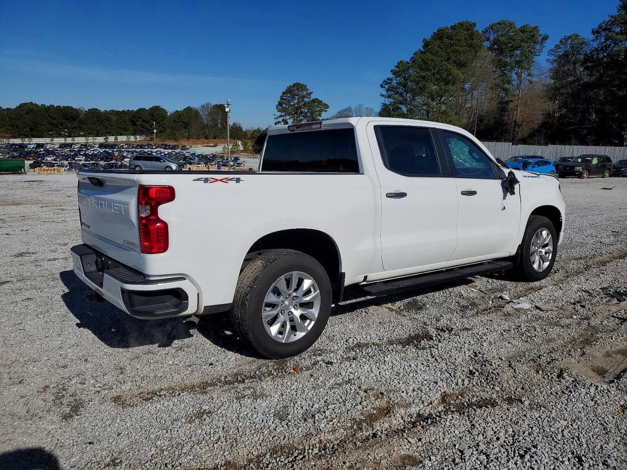 2025 CHEVROLET Silverado