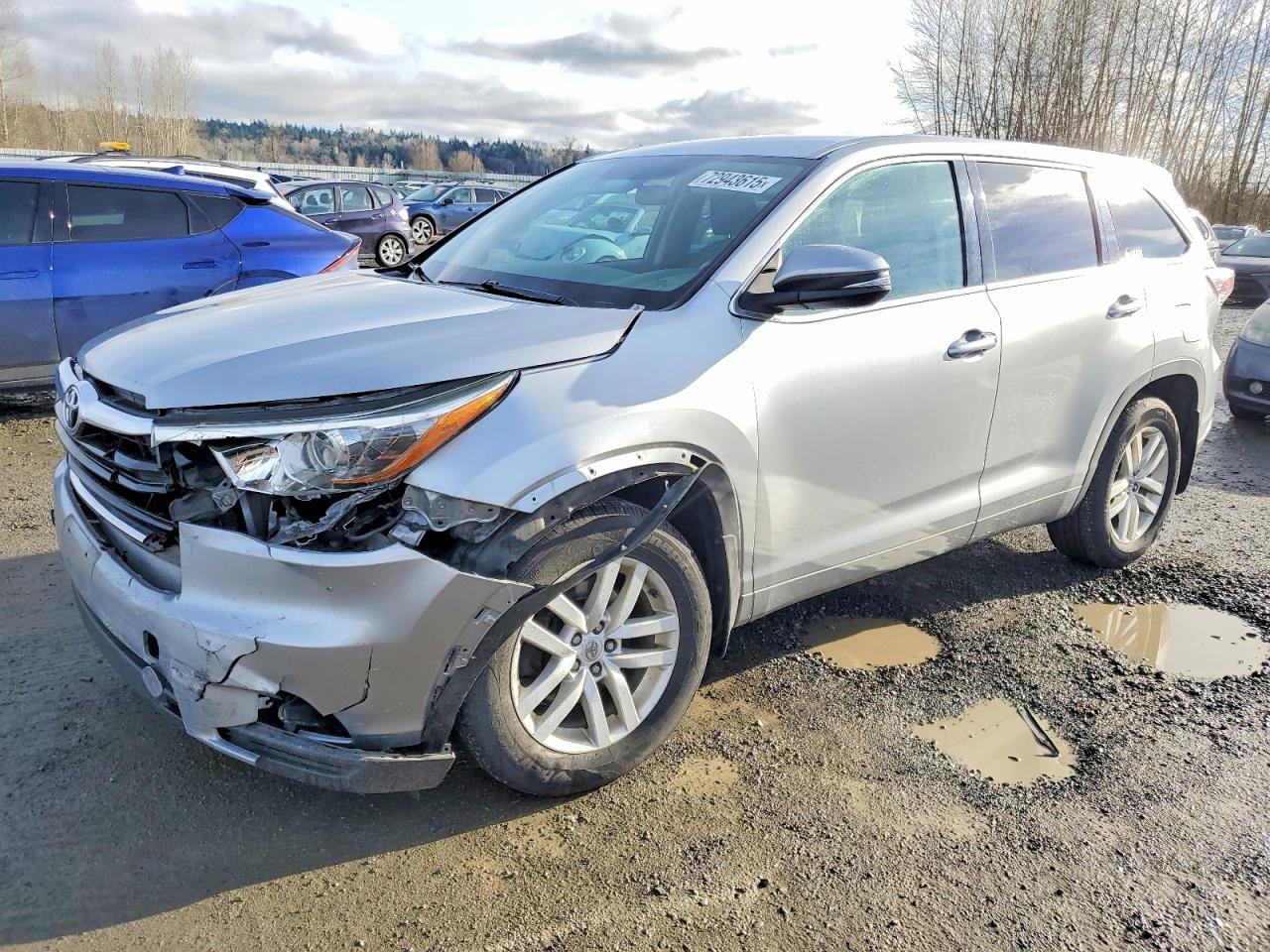 2015 TOYOTA HIGHLANDER