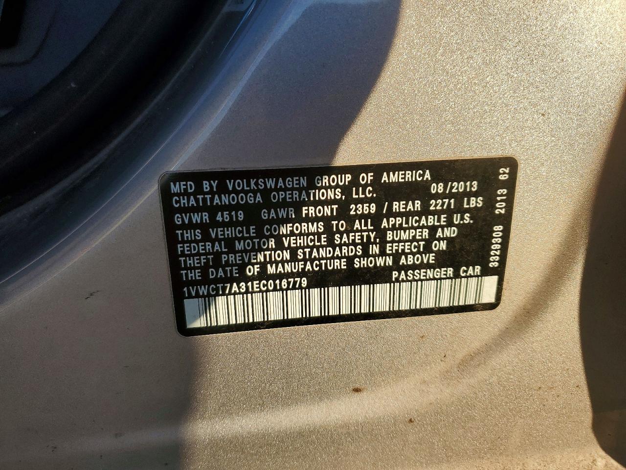 2014 VOLKSWAGEN Passat