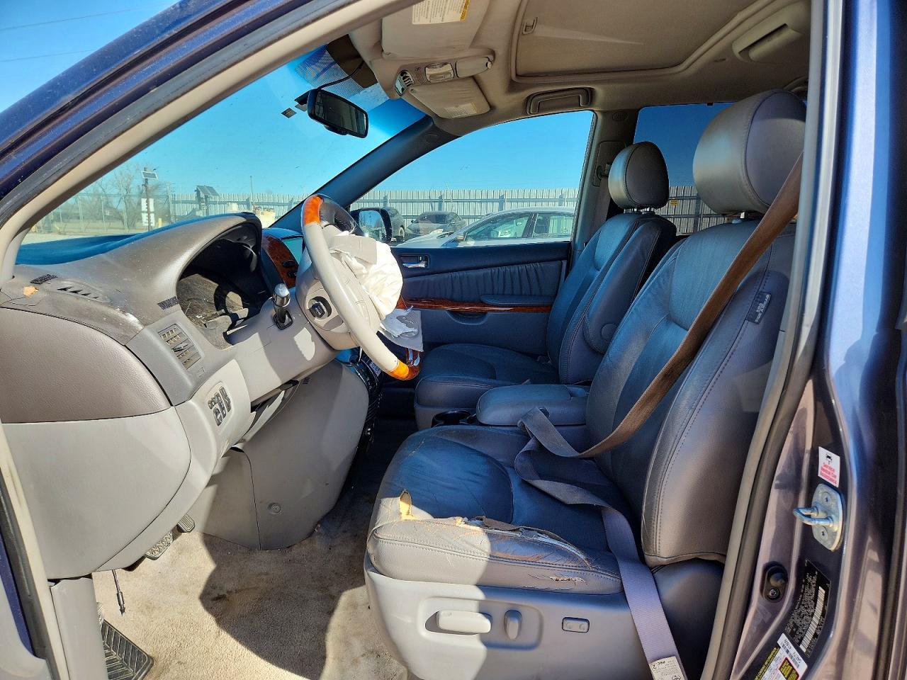 2008 TOYOTA SIENNA