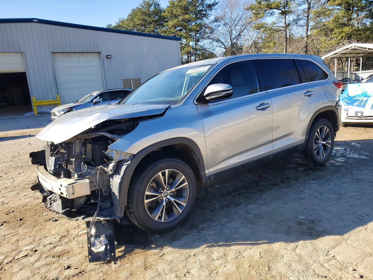 2019 TOYOTA HIGHLANDER