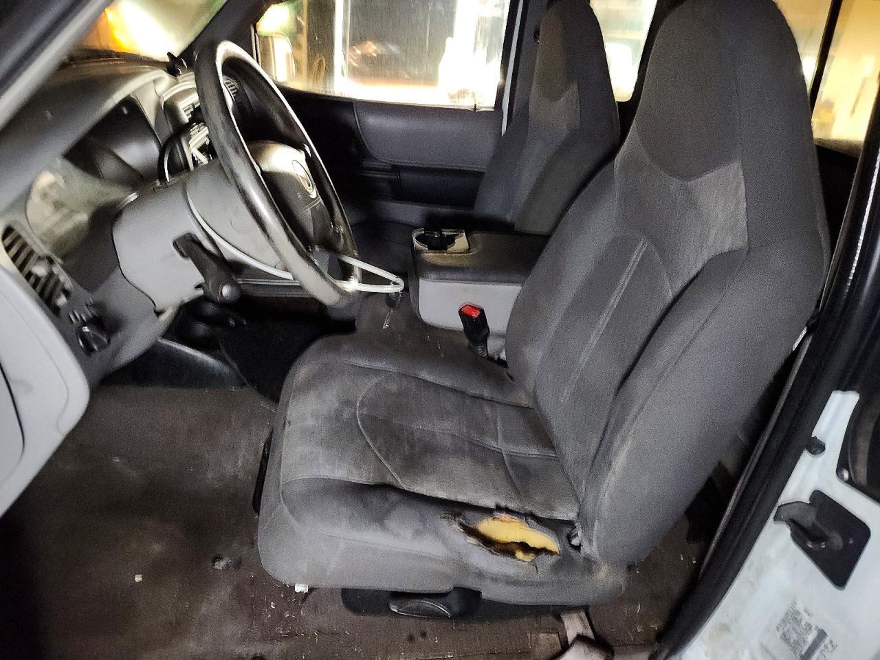 2002 MAZDA B4000