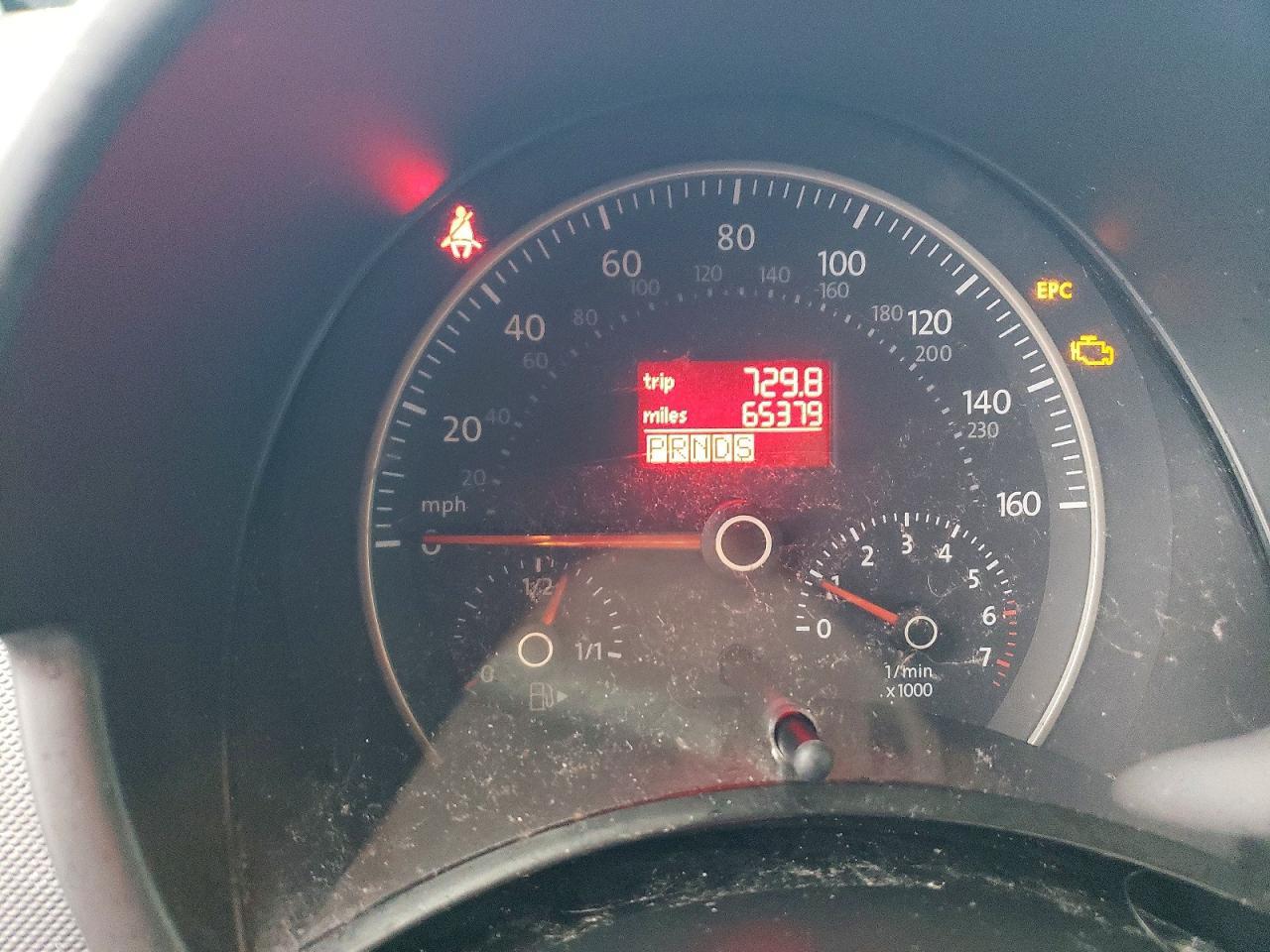 2010 VOLKSWAGEN Beetle