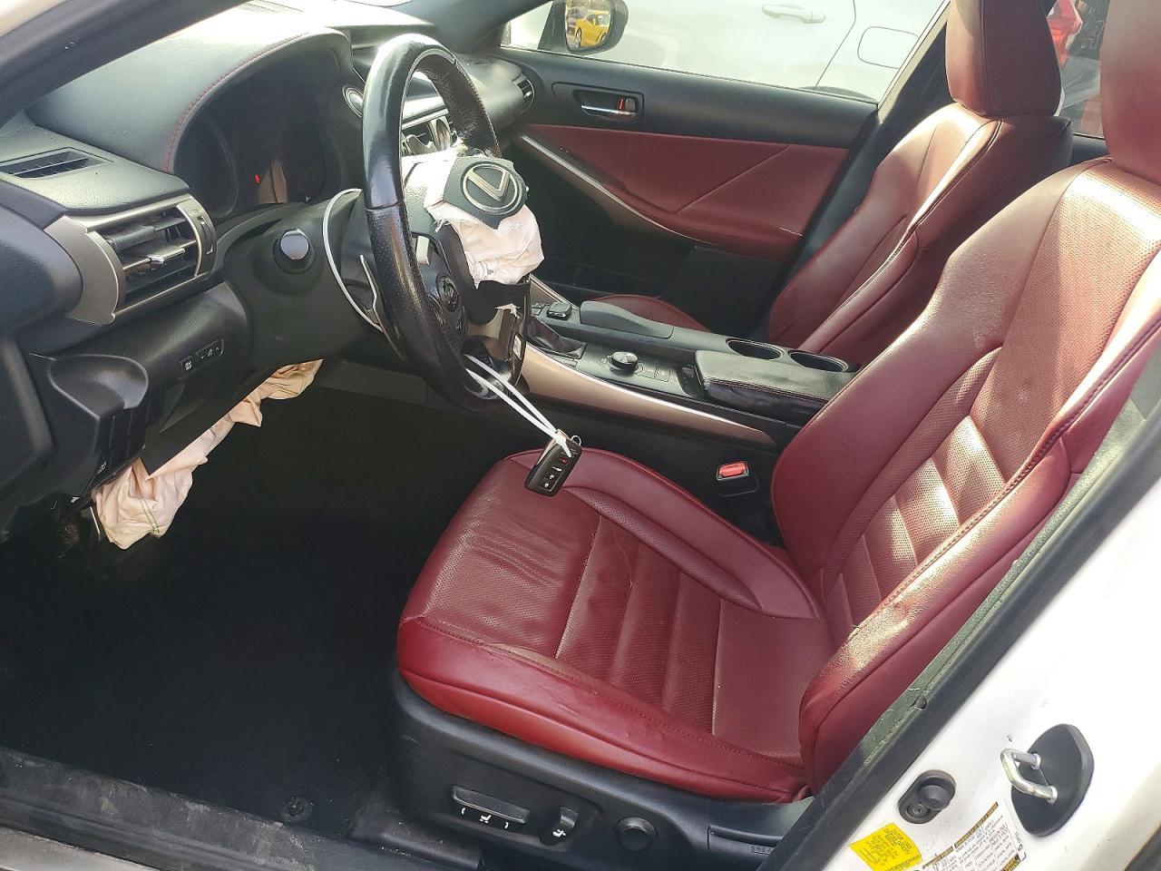 2016 LEXUS IS 200t