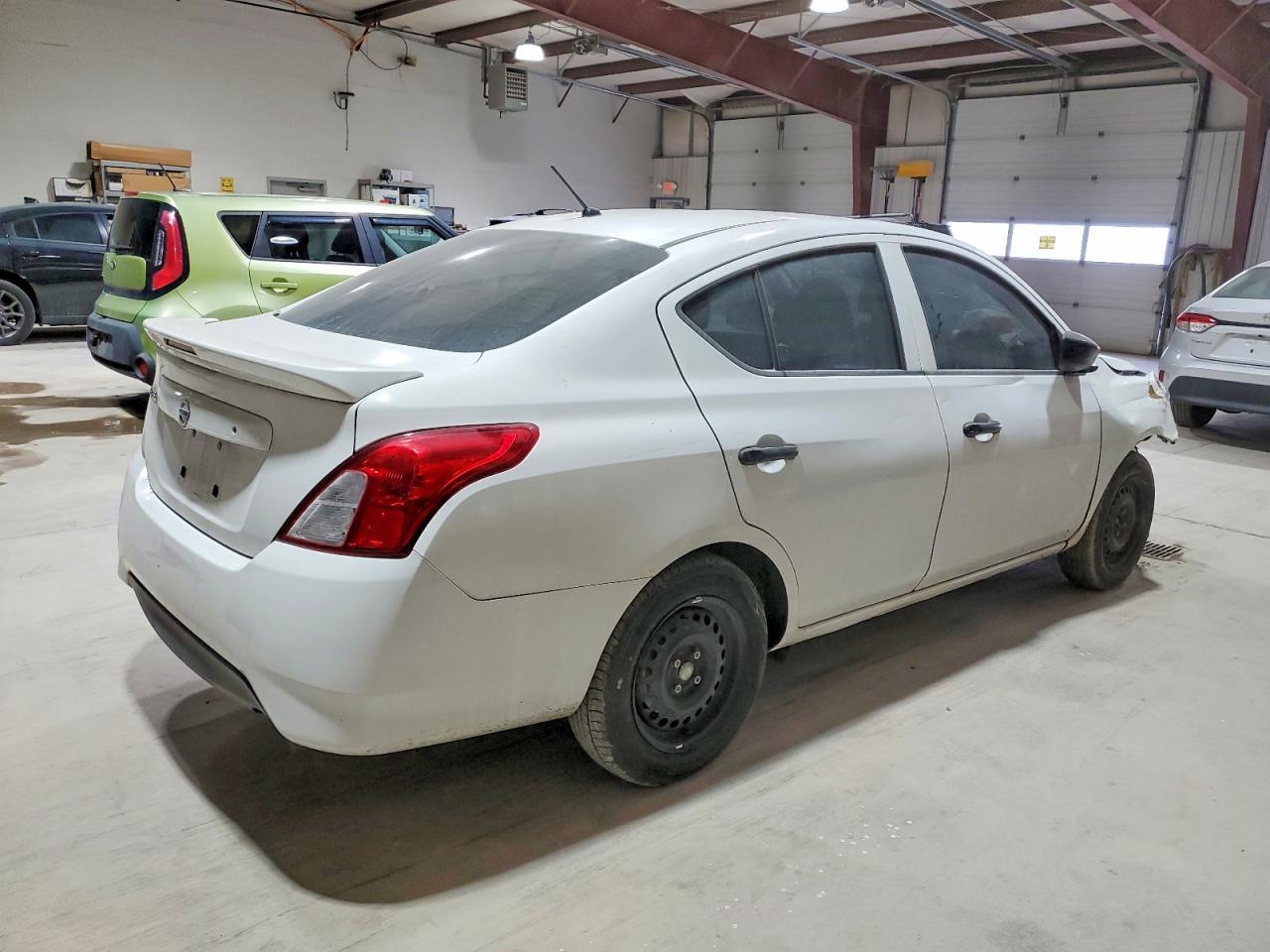 2018 NISSAN VERSA